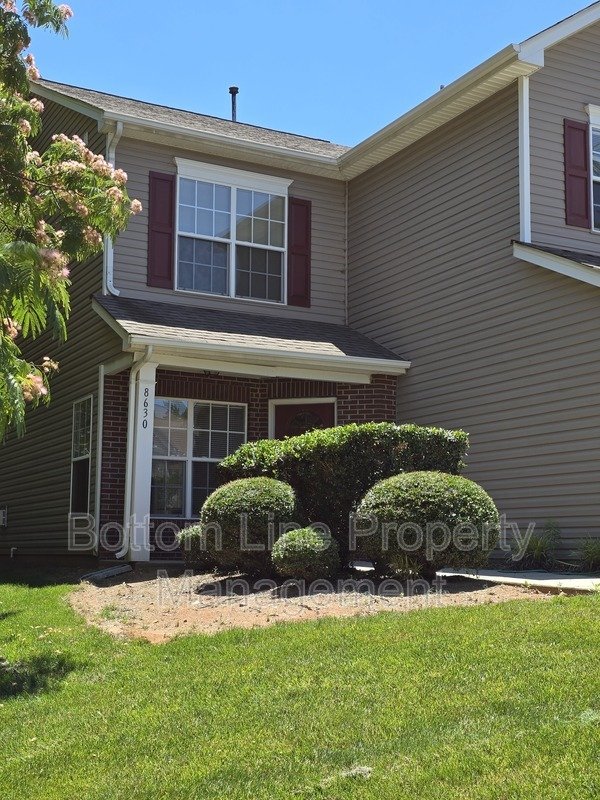 Charming 3-Bedroom Home in Convenient Charlotte Location property image