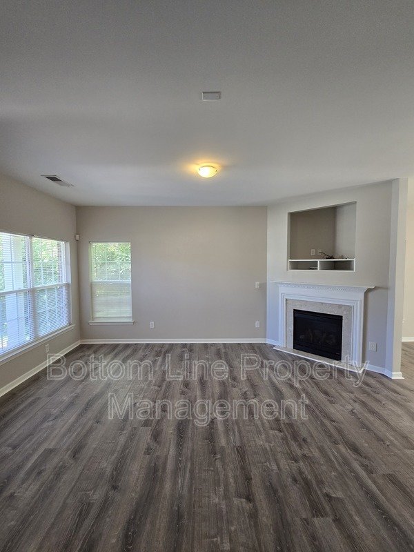 Charming 3-Bedroom Home in Convenient Charlotte Location property image