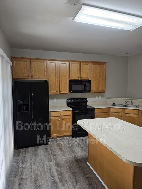 Charming 3-Bedroom Home in Convenient Charlotte Location property image