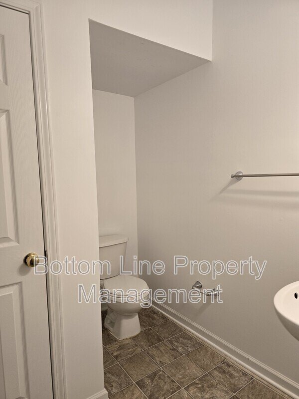 Charming 3-Bedroom Home in Convenient Charlotte Location property image