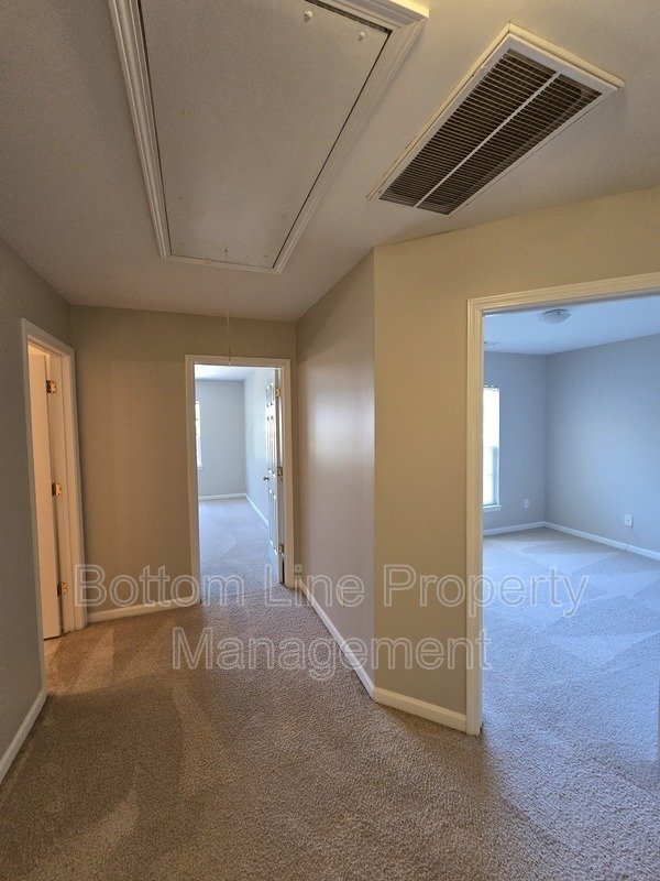 Charming 3-Bedroom Home in Convenient Charlotte Location property image