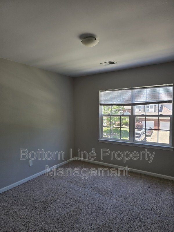 Charming 3-Bedroom Home in Convenient Charlotte Location property image