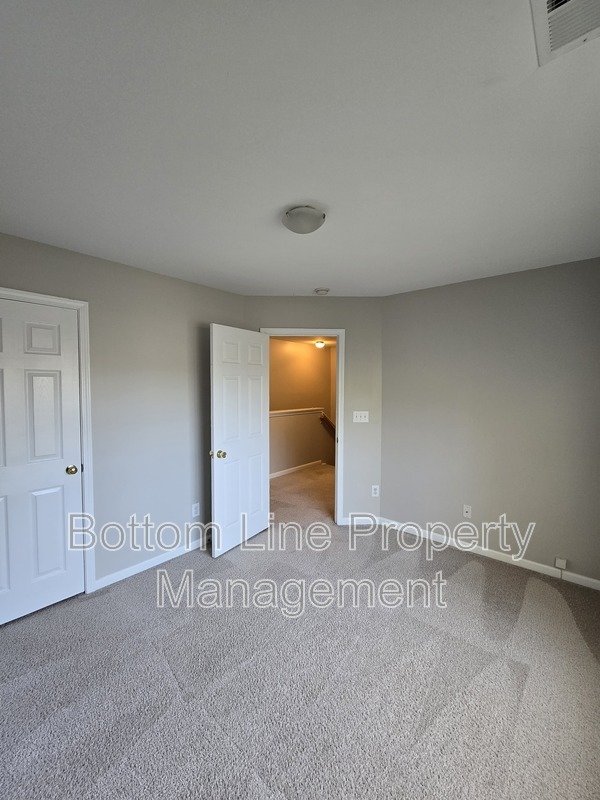 Charming 3-Bedroom Home in Convenient Charlotte Location property image