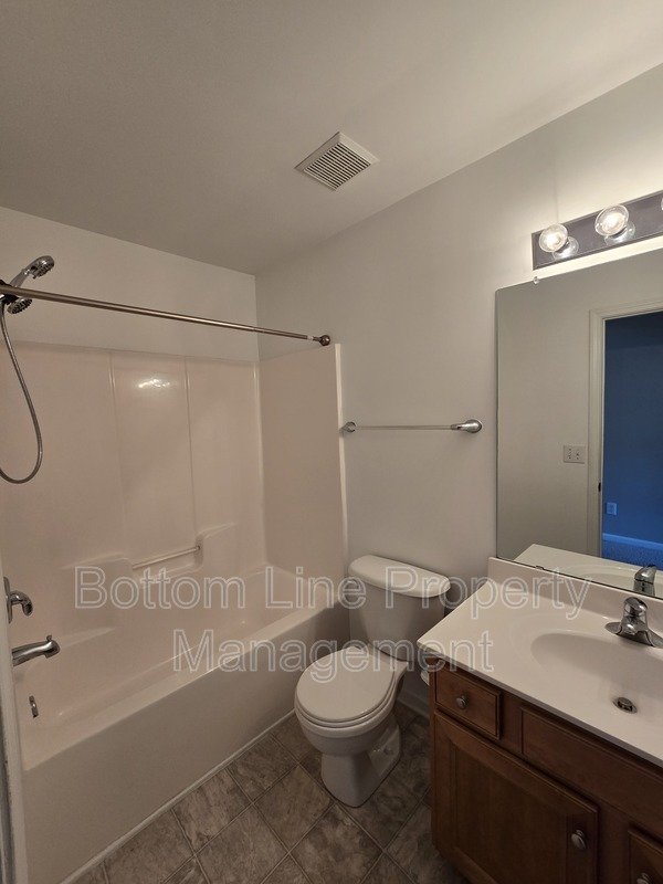 Charming 3-Bedroom Home in Convenient Charlotte Location property image