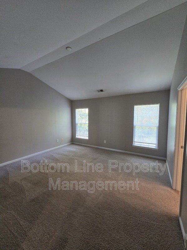 Charming 3-Bedroom Home in Convenient Charlotte Location property image