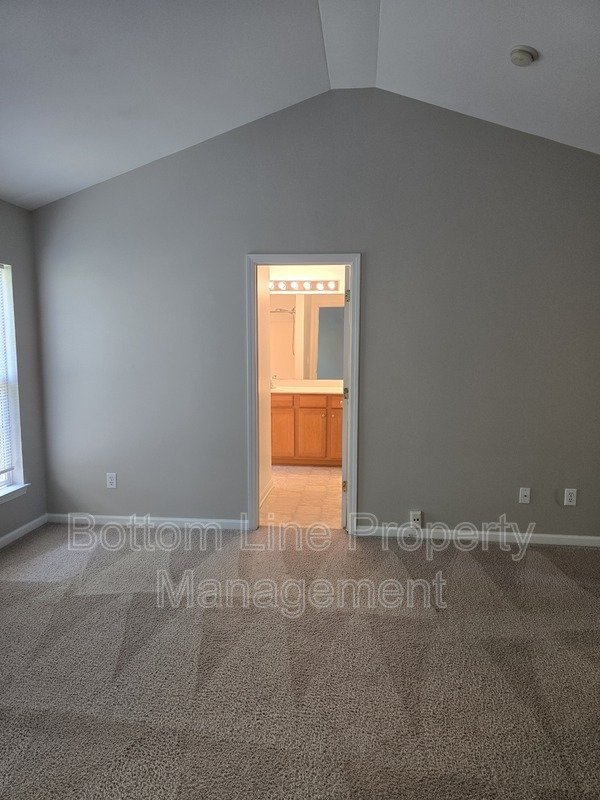 Charming 3-Bedroom Home in Convenient Charlotte Location property image
