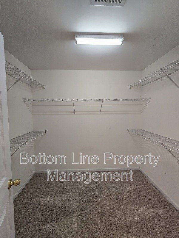 Charming 3-Bedroom Home in Convenient Charlotte Location property image