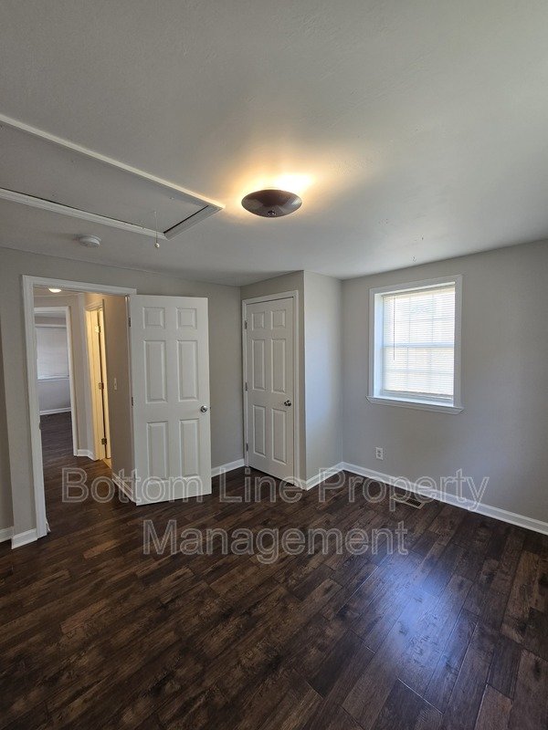 Renovated 2-Bedroom Home with Large Fenced Yard in Charlotte property image