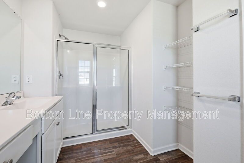 Beautiful 3BR/2.5BA Home in Zebulon with 2-Car Garage & Granite Counters property image