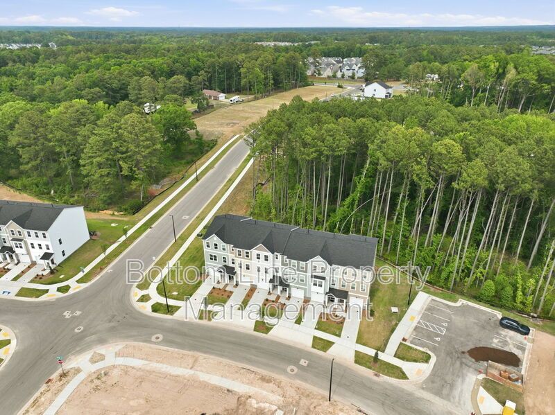 Beautiful 3BR/3BA Townhome with 1,858 Sq Ft – Near RTP, RDU & Brier Creek! property image