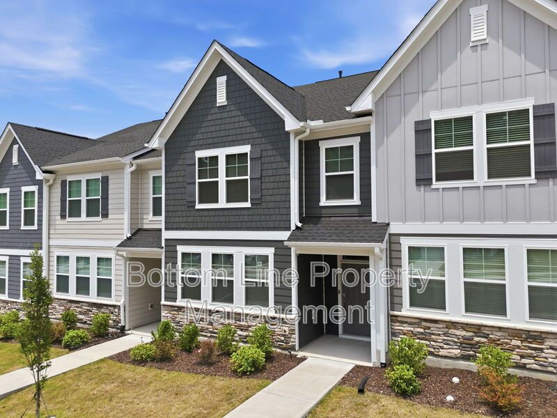 Spacious 3BR/2.5BA Home with 1,950 Sq Ft in Wake Forest – Prime Location Near Shopping & Dining! property image