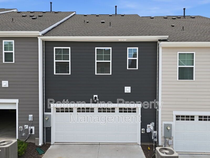 Spacious 3BR/2.5BA Home with 1,950 Sq Ft in Wake Forest – Prime Location Near Shopping & Dining! property image