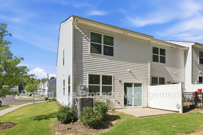 Light-Filled 3BR/3BA Home in Durham | Close to Duke & RTP property image