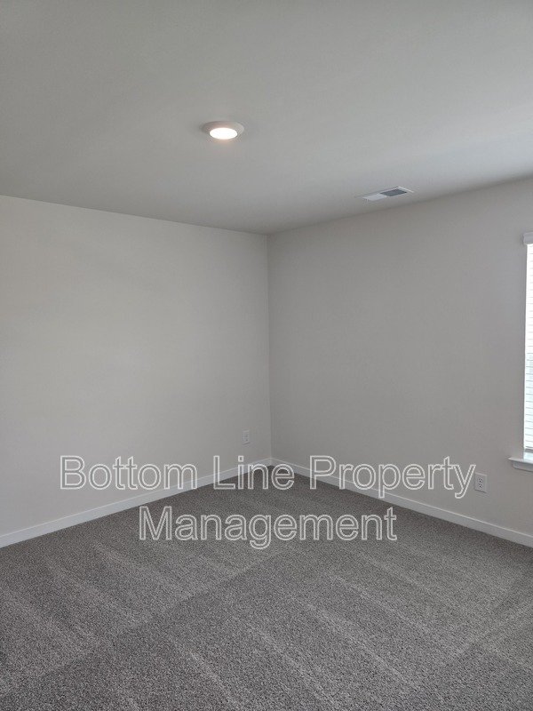 Luxury New Construction with Open Floor Plan & 4 Spacious Bedrooms property image