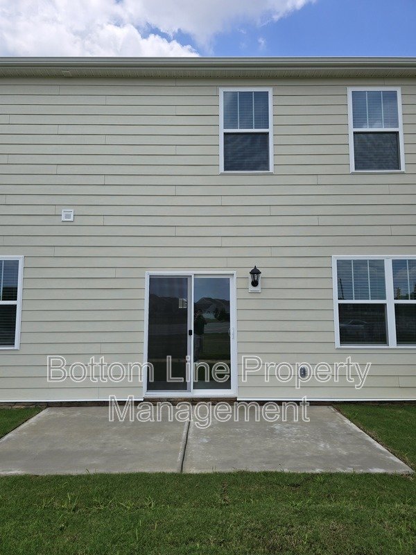 Luxury New Construction with Open Floor Plan & 4 Spacious Bedrooms property image