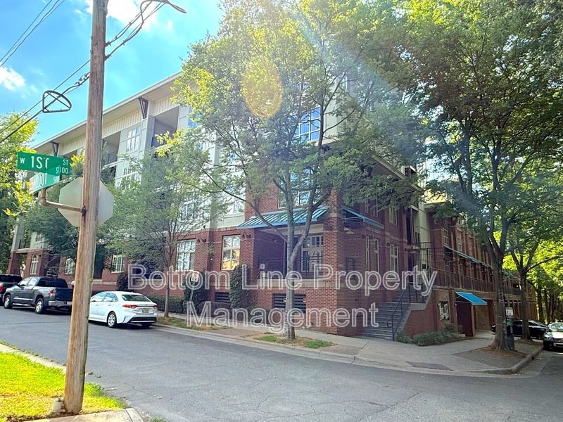 2 Bedroom 2 Bathroom Uptown Unit For Rent property image