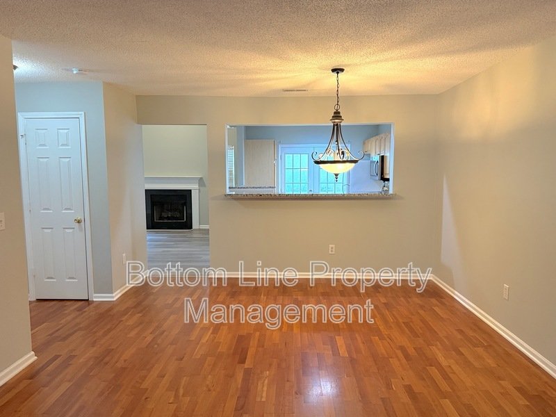 Modern 3BR/3BA Townhome with Garage and Patio property image