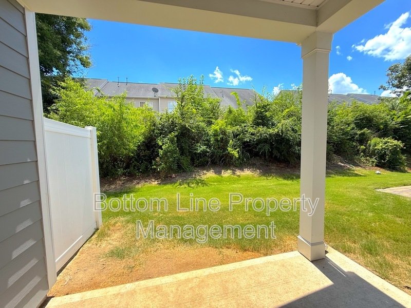 Available Now! 3BR 2.5 BA Townhome with Amazing Community Features! property image