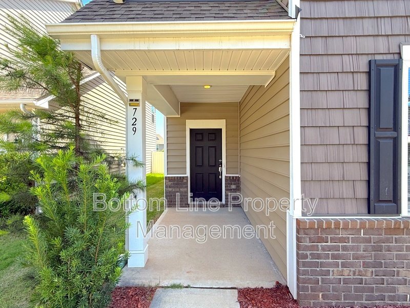 Stunning 4 Bedroom, 2 1/2 Bath Home in Scenic Fort Mill! property image