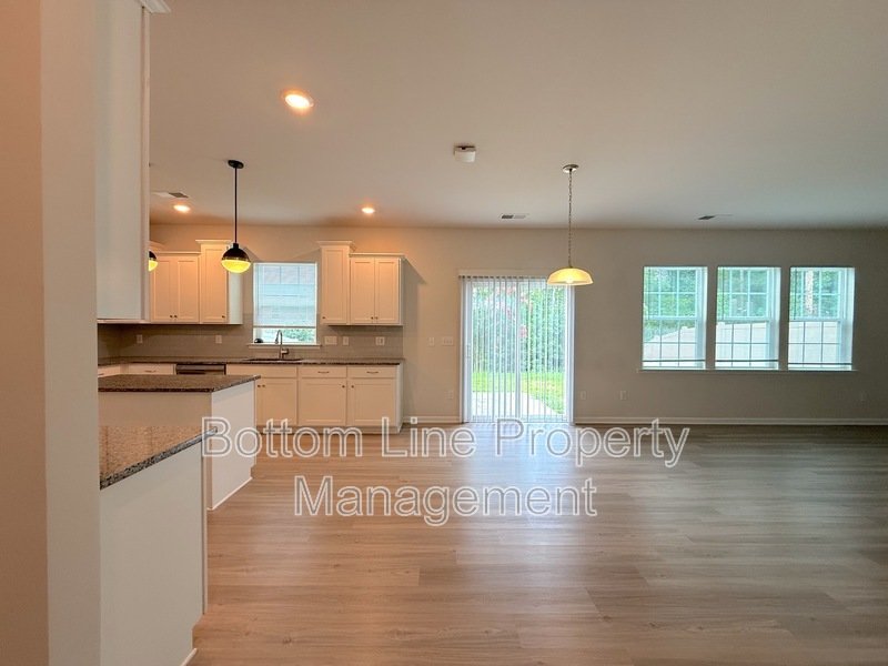 Stunning 4 Bedroom, 2 1/2 Bath Home in Scenic Fort Mill! property image