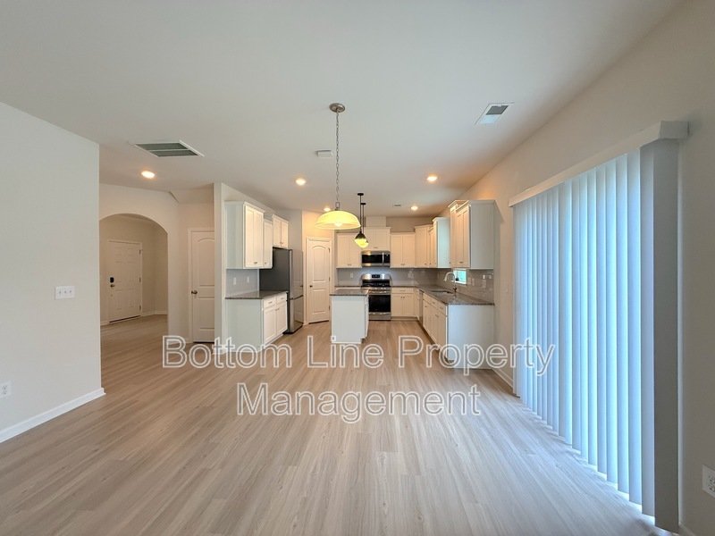 Stunning 4 Bedroom, 2 1/2 Bath Home in Scenic Fort Mill! property image