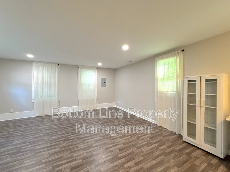 Open and Spacious 2BR/1BA Rental in Rock Hill property image