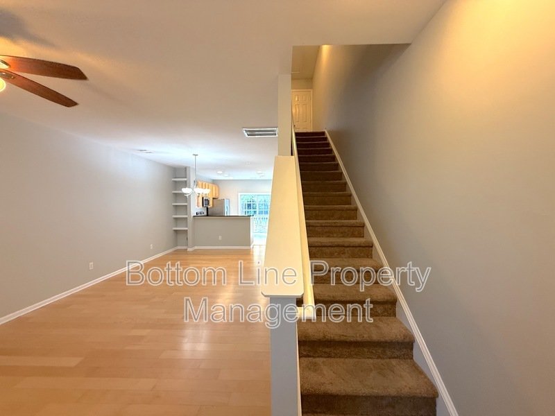 🏡 Spacious 3-Bedroom Townhome in Charlotte’s Elizabeth Neighborhood property image