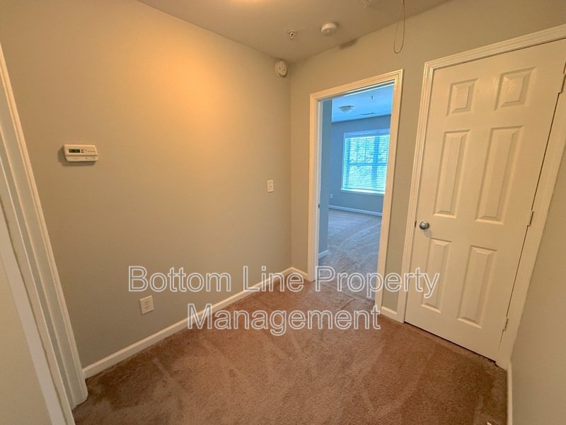 🏡 Spacious 3-Bedroom Townhome in Charlotte’s Elizabeth Neighborhood property image