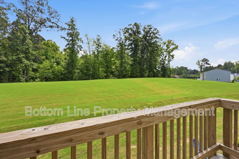 Modern 3BR Townhome in Pool Community | 1-Car Garage | Quartz Counters | Luxury Primary Suite property image