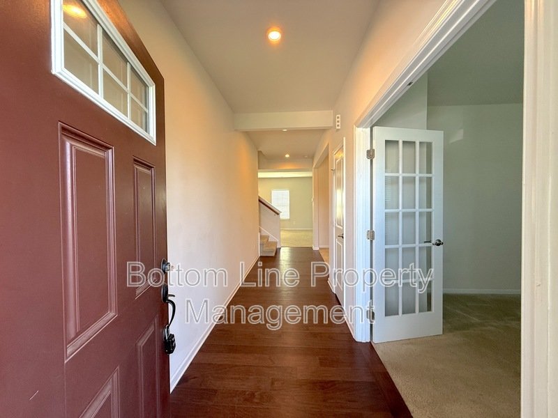 Spacious 3 Bedroom Home with Large Yard in Desirable Concord Community! property image