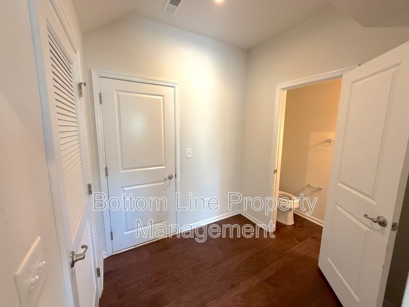 Spacious 3 Bedroom Home with Large Yard in Desirable Concord Community! property image
