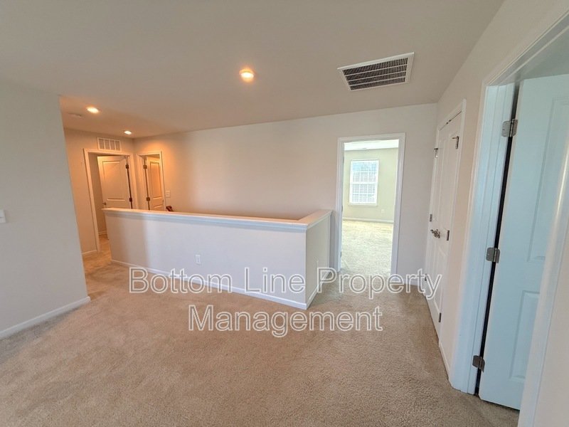 Spacious 3 Bedroom Home with Large Yard in Desirable Concord Community! property image