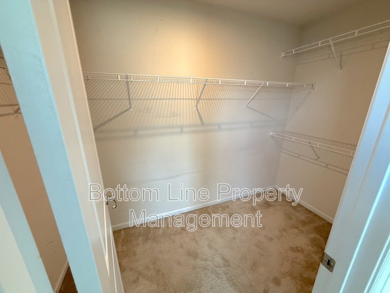 Spacious 3 Bedroom Home with Large Yard in Desirable Concord Community! property image