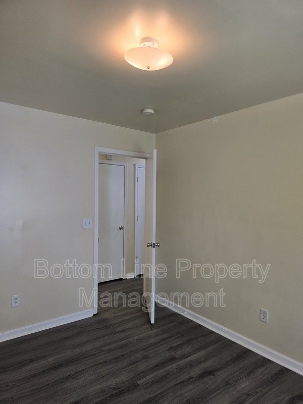Charming 4BR Home with Spacious Yard – Prime Charlotte Location property image