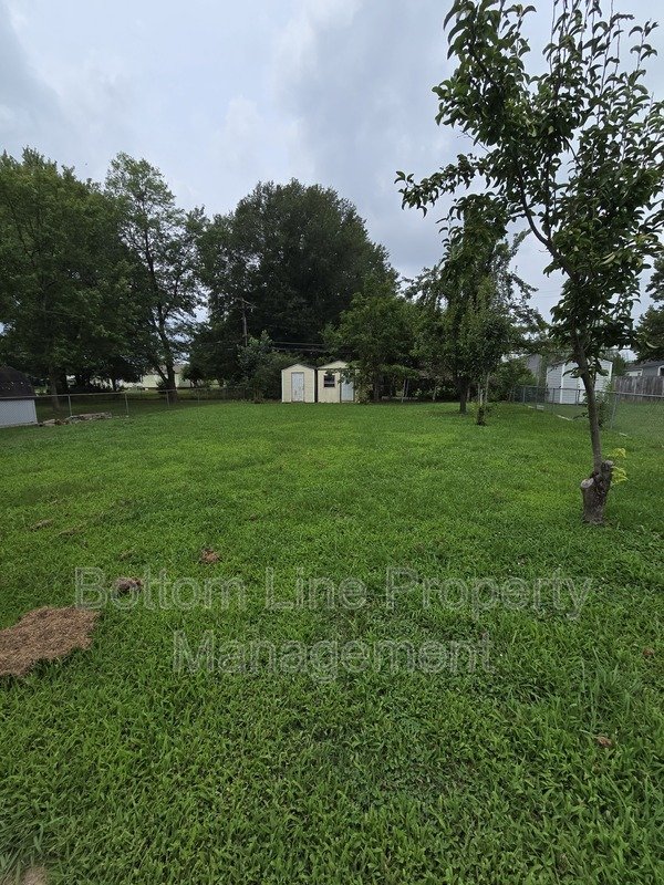 Charming 4BR Home with Spacious Yard – Prime Charlotte Location property image