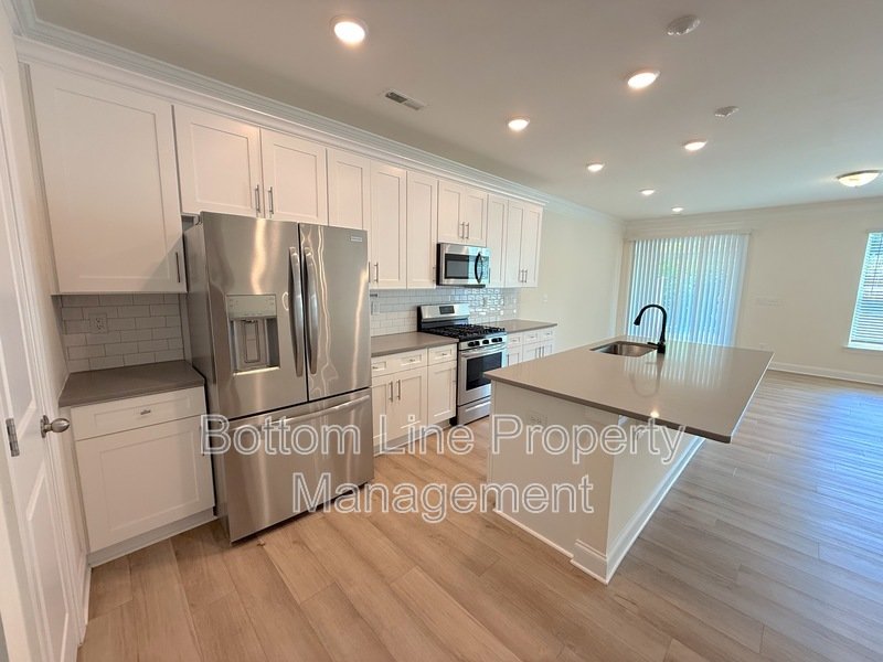 Available Now! 3BR 2.5 BA Townhome with Amazing Community Features! property image
