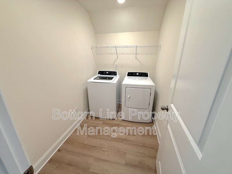 Available Now! 3BR 2.5 BA Townhome with Amazing Community Features! property image