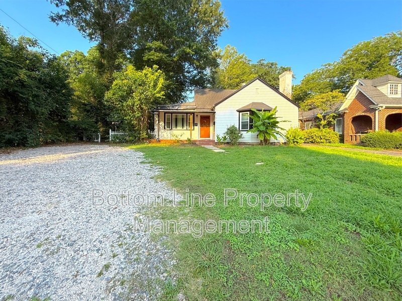 Charming 2BR/2BA Apartment close to Downtown and Winthrop property image