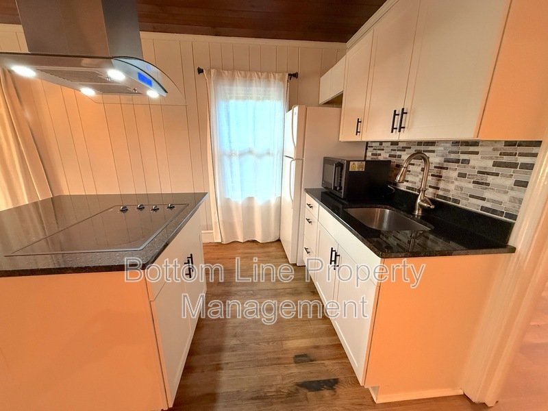 Charming 2BR/2BA Apartment close to Downtown and Winthrop property image