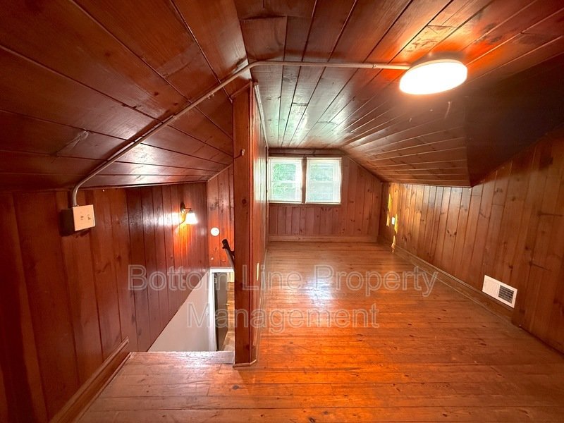 Charming 2BR/2BA Apartment close to Downtown and Winthrop property image