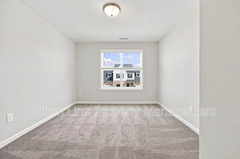 Modern 3BR/2.5BA Townhome with 1-Car Garage & Community Pool property image