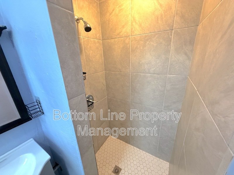 🏡 Affordable 1 Bedroom Apartment in Stanley! property image