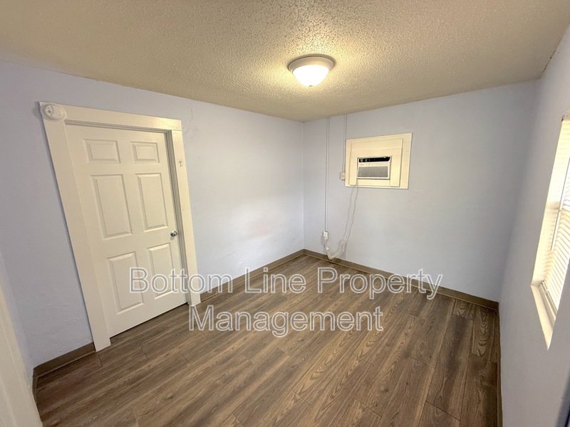 🏡 Affordable 1 Bedroom Apartment in Stanley! property image