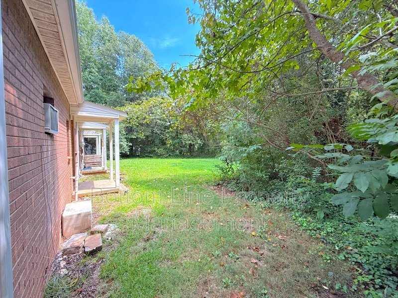 🏡 Affordable 1 Bedroom Apartment in Stanley! property image