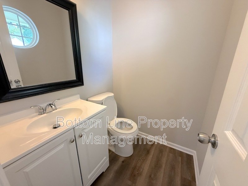 Spacious 4 BR Home on a Generous Corner Lot! property image