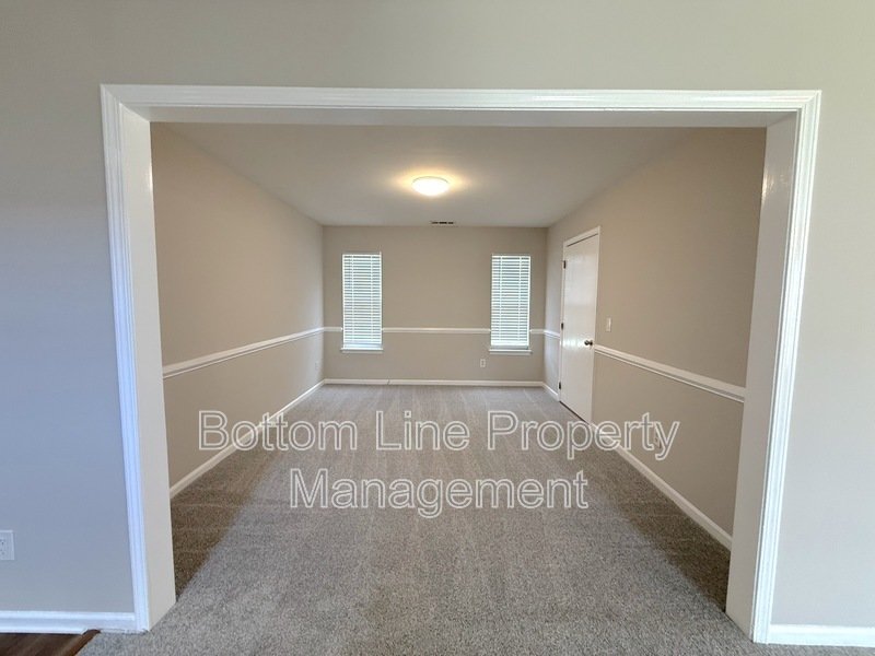 Spacious 4 BR Home on a Generous Corner Lot! property image
