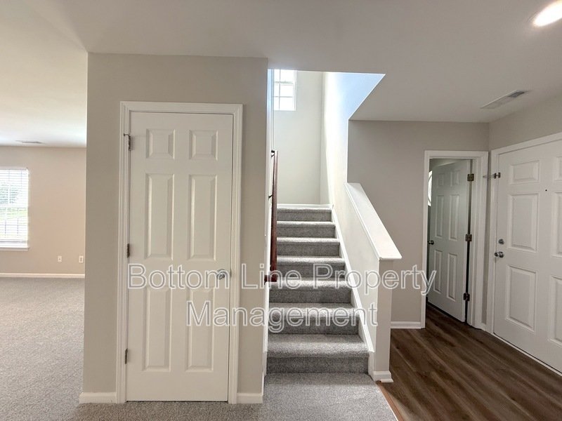 Spacious 4 BR Home on a Generous Corner Lot! property image
