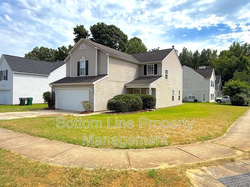 Spacious 4 BR Home on a Generous Corner Lot! property image