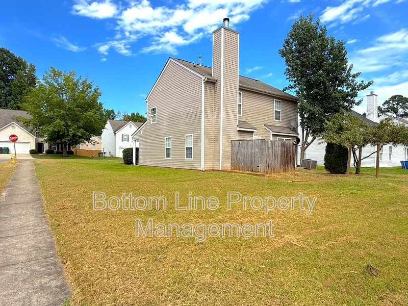 Spacious 4 BR Home on a Generous Corner Lot! property image