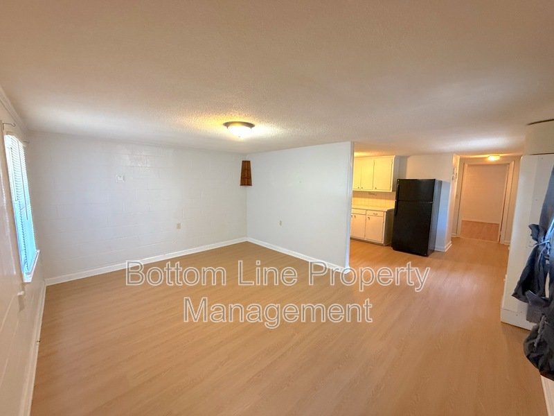 Charming 1 bedroom property image